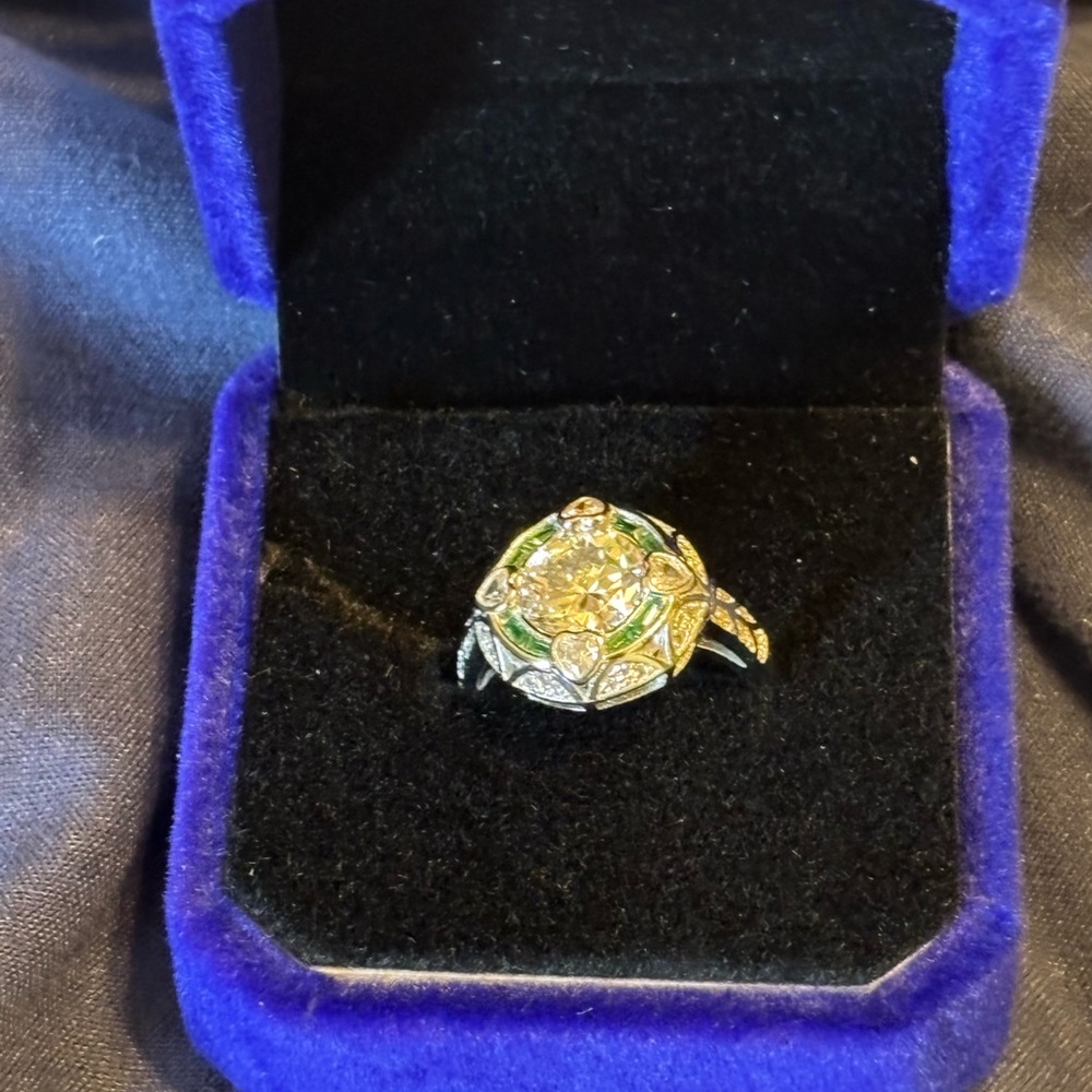 Elegant 925 Moissanite  Women's Ring Size 7
# Engagement Ring, Promise Ring,